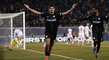 Ар'ян Маліч з "Штурм Грац" радіє після голу 1:0 / Фото: Erwin Scheriau/APA/dpa