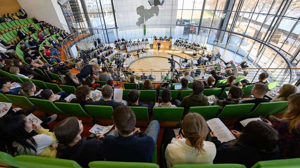 The Saxon state parliament will debate the energy transition in Saxony on Thursday.  / Photo: Robert Michael/dpa