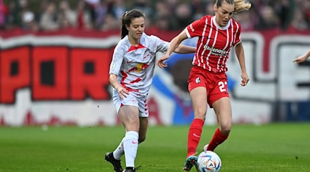 Josefine Schaller (izq.) abandona el RB Leipzig al final de la temporada. Su contrato no se prorrogará / Foto: Hendrik Schmidt/dpa