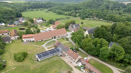 Das Klosterpark Altzella gewinnt eigenen Strom.  / Foto: Sebastian Kahnert/dpa