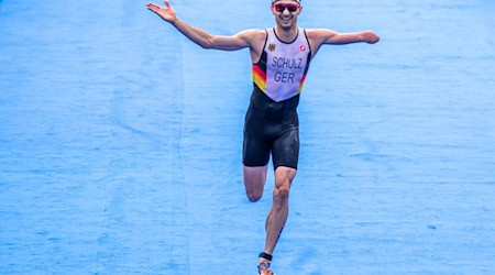 He wins the European Championship title again - his 12th overall. / Photo: Jens Büttner/dpa